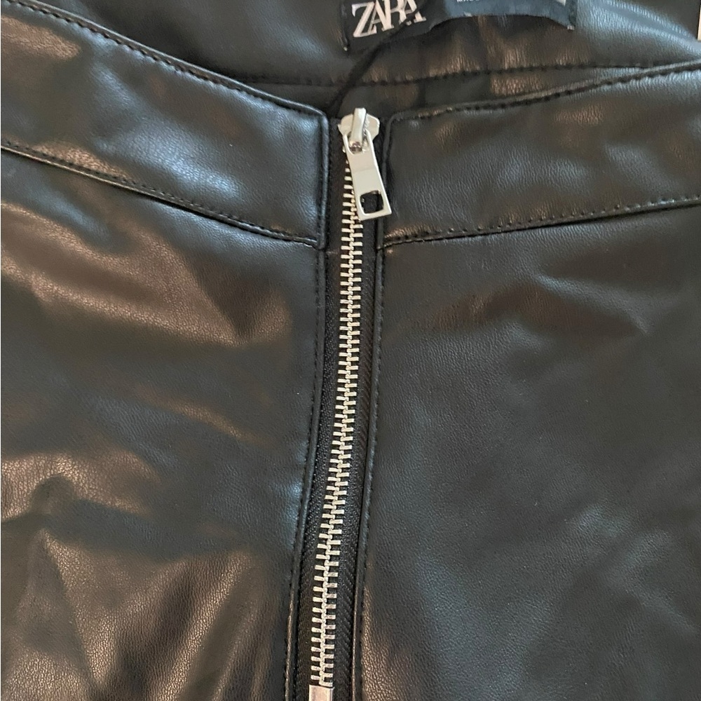 Zara Faux Leather Moto Legging – Mid Rise – Size M - Picture 7 of 9